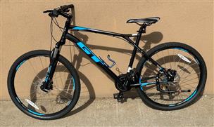 GT Bicycles Aggressor Pro GT Aluminum Mountain Bike 21 Speed XL